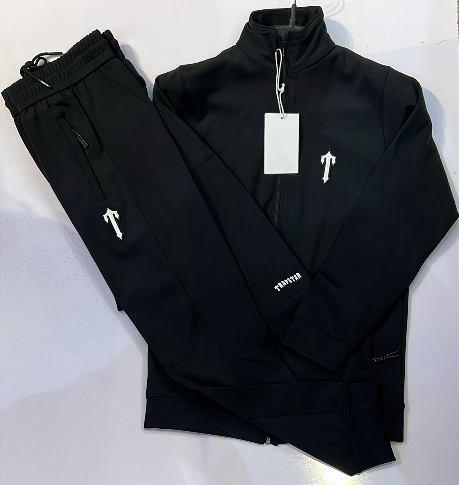 Trapstar Black Tracksuit – Sleek and Stylish Activewear